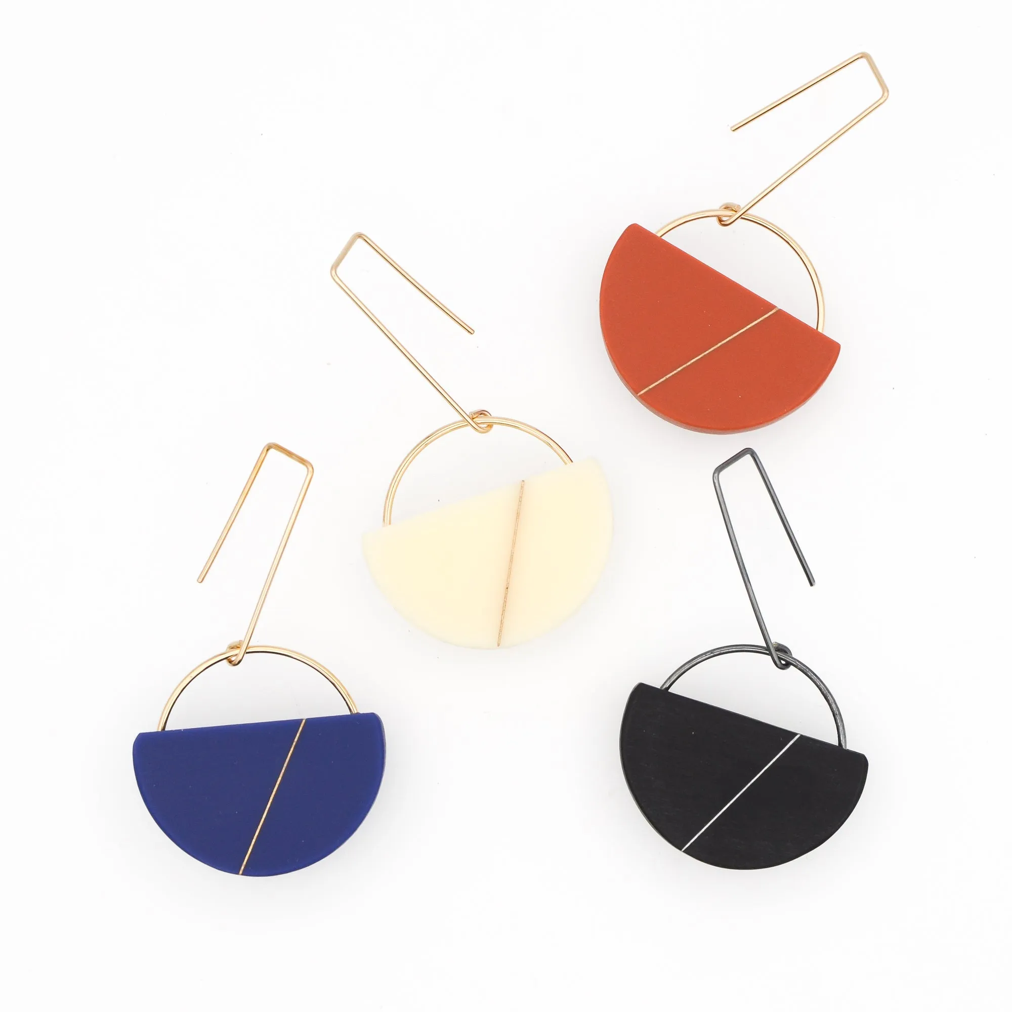 Sofie Minimalist Earring